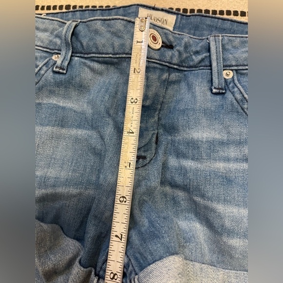 Hudson Denim Jean Shorts RN# 107906 Medium Wash Med Distressing USA Made Sz 27 - Picture 8 of 9
